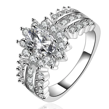 Stříbrné barevné kroužky Vertikální třech řadách silver-barva koruny prsten zirkon kreativní minimalistický módní sladké prsten R584