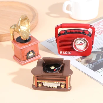 Domeček pro panenky Mini Rádio Gramofon Pryskyřice Simulace Hračka Panenka Dům Ornament, DIY Řemesla Miniatures Figurky, Dekorace