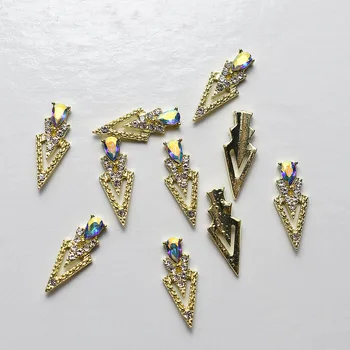 10ks K Gold Luxusní AB diamant, trojúhelník, 3D Nail Art Dekorace Nehtů Kamínky Nail Dodává Kouzlo Kámen 2020 Nové Příjezdu