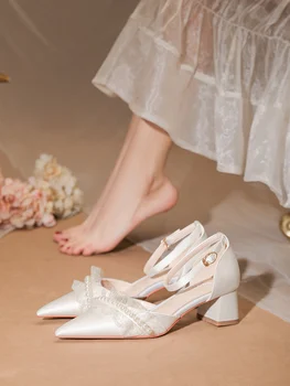 Svatební Šaty, Svatební Boty Tlusté Podpatky Letní Dámské 2021 Nové francouzské Menšiny Svatební Boty Bílé Únavné Střední Podpatek Sandály